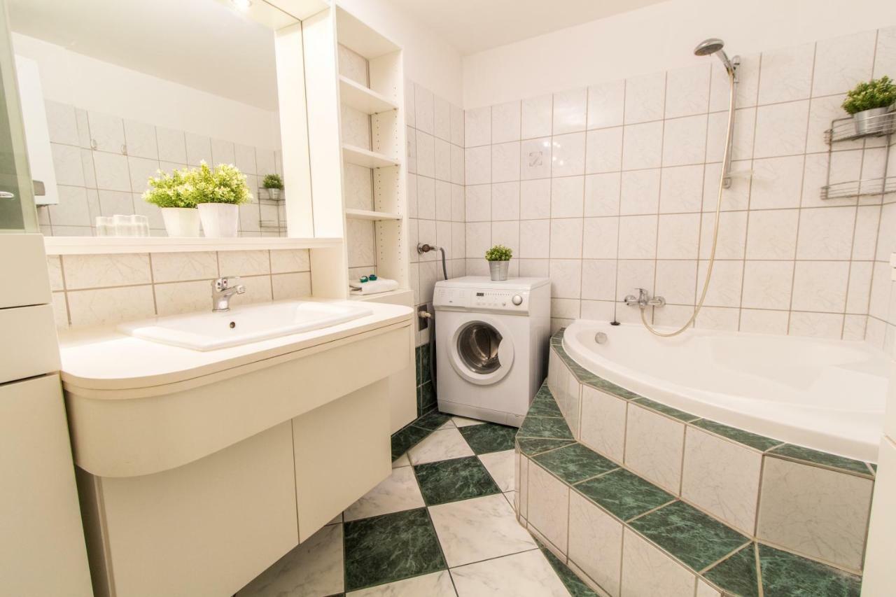 Apartment Davidgasse Виена Екстериор снимка