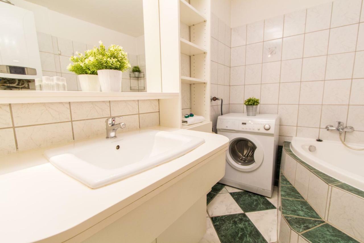 Apartment Davidgasse Виена Екстериор снимка