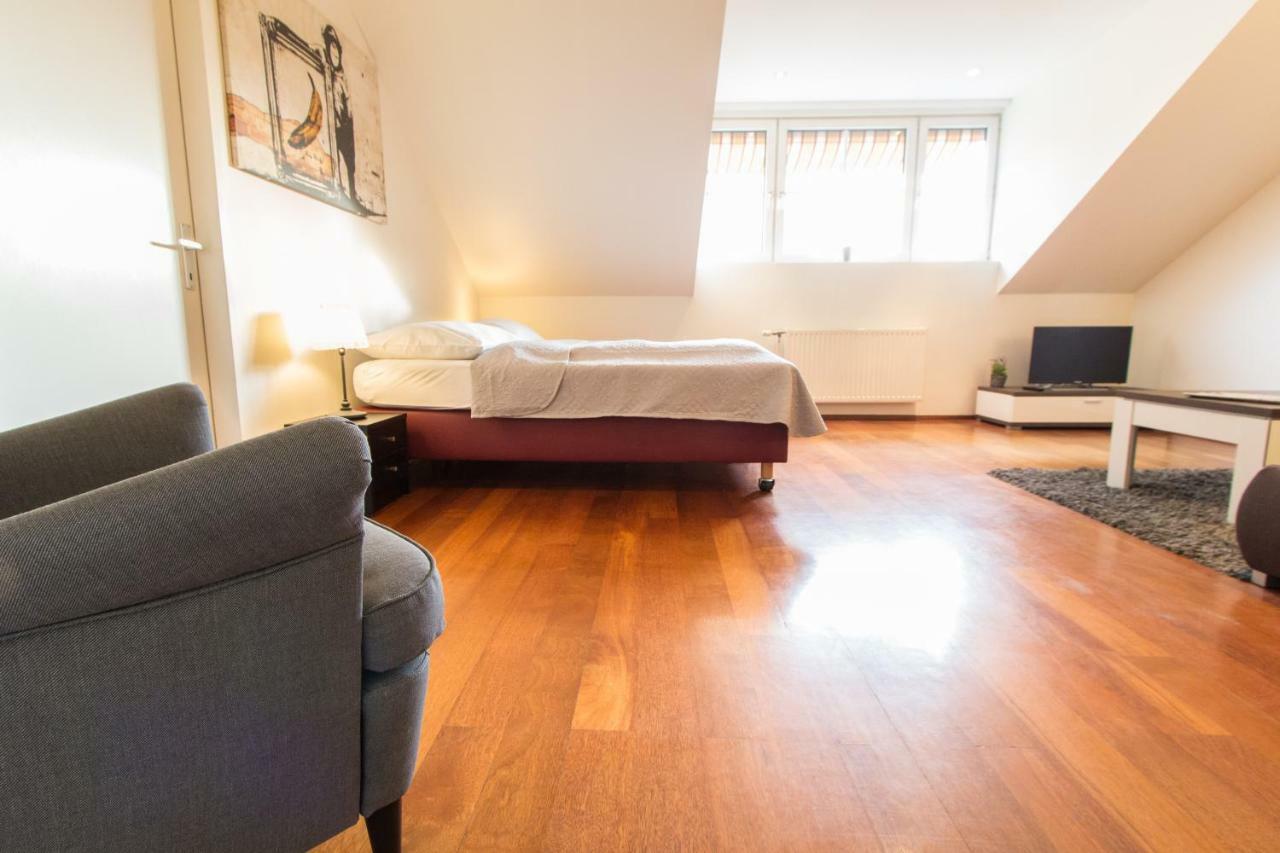 Apartment Davidgasse Виена Екстериор снимка